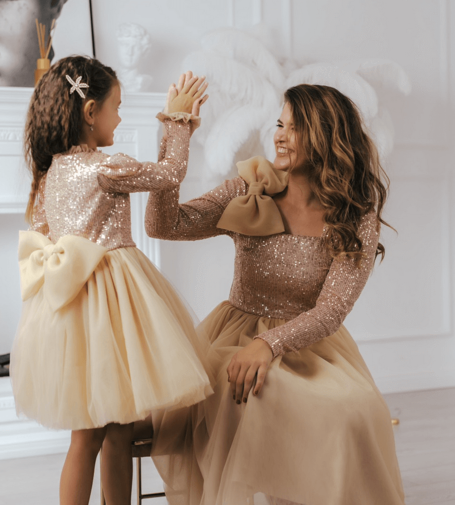 Svečana haljina za žene Isabel zlatna – elegantna haljina sa šljokicama i til suknjom