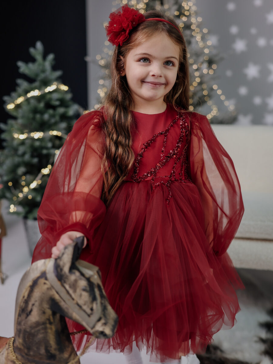 Svečana haljina za devojčice Kasija – bordo haljinica sa ručnim radom Svečana haljina za devojčice Kasija – bordo haljinica sa ručnim radom